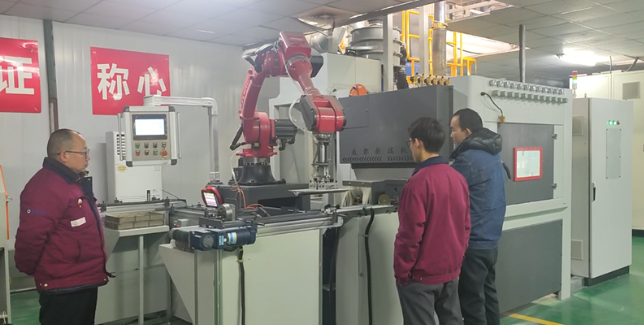 定西喷砂机在模具清理中的专业应用